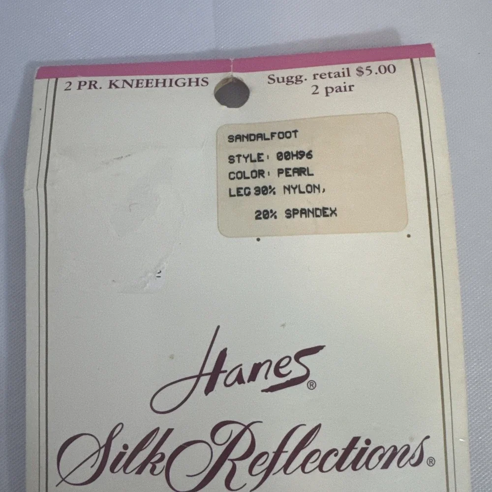Hanes Silk Reflections Knee Highs Sandalfoot Style Pearl One Size 2 Pair Vintage